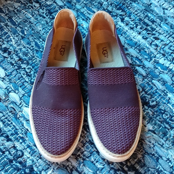 UGG Shoes - UGG Sammy Slip-on Sneaker Maroon